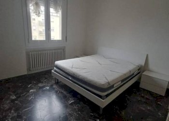 Camera da letto - Appartamento via Martiri di Belfiore, Carpi - foto 4