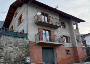 Facciata - Trilocale Località Capoluogo, Charvensod - foto 1