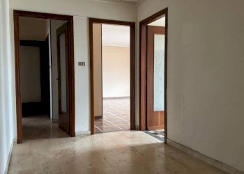 Corridoio - Appartamento via Montmayeur, 2, Aosta - foto 2