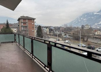 Terrazzo - Appartamento via Montmayeur, 2, Aosta - foto 8