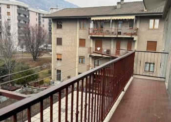 Balcone - Appartamento via Montmayeur, 2, Aosta - foto 16