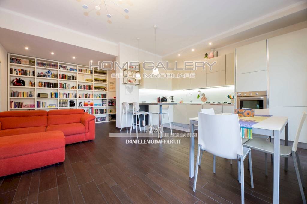 Trilocale via Domenico Oliva, Genova (zona Sestri Ponente) - foto 1