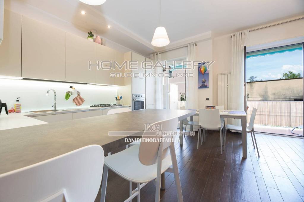 Trilocale via Domenico Oliva, Genova (zona Sestri Ponente) - foto 3