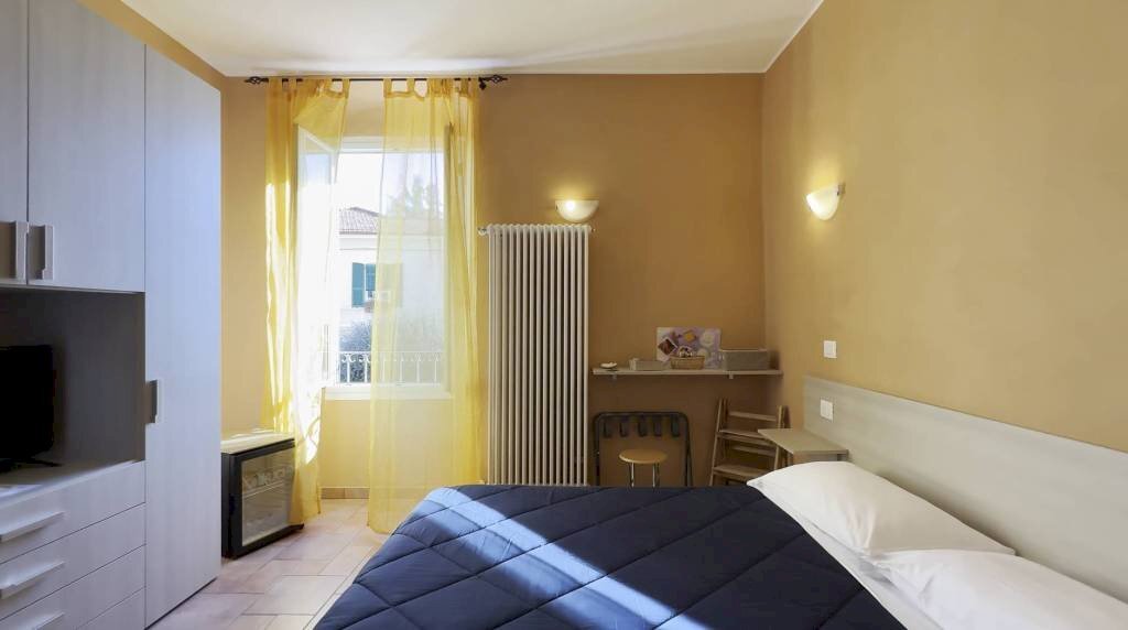 Camera da letto - Bed & Breakfast via Scarincio, 22, Imperia - foto 2