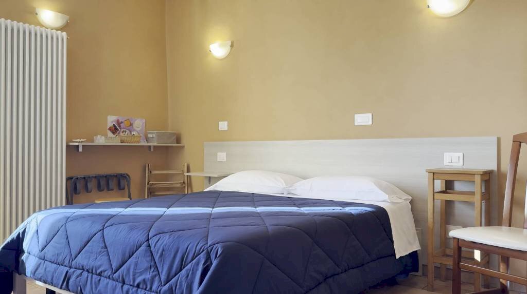 Camera da letto - Bed & Breakfast via Scarincio, 22, Imperia - foto 3