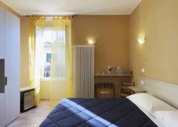 Camera da letto - Bed & Breakfast via Scarincio, 22, Imperia - foto 2
