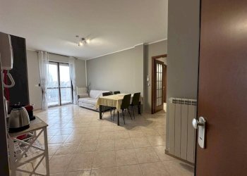Salone - Four-room apartment strada Carignano, Moncalieri - photo 2