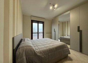 Camera da letto - Four-room apartment strada Carignano, Moncalieri - photo 20