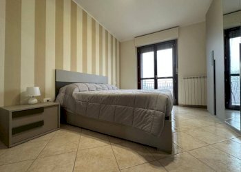 Camera da letto - Four-room apartment strada Carignano, Moncalieri - photo 21
