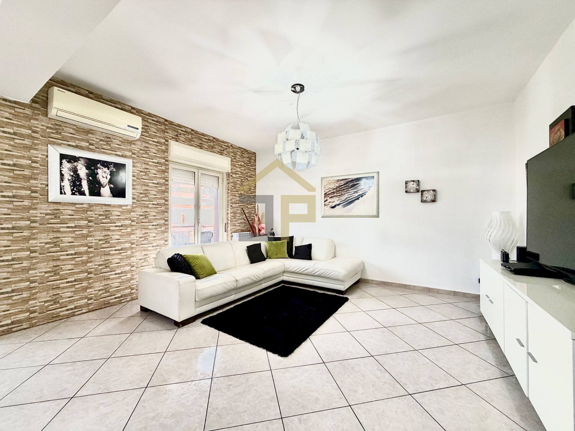 Foto 3 - Four-room apartment Largo Giuliana
 
2, Palermo - photo 3