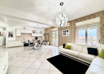 Foto 5 - Four-room apartment Largo Giuliana
 
2, Palermo - photo 5