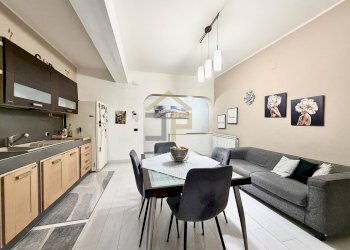 Foto 21 - Four-room apartment Largo Giuliana
 
2, Palermo - photo 21