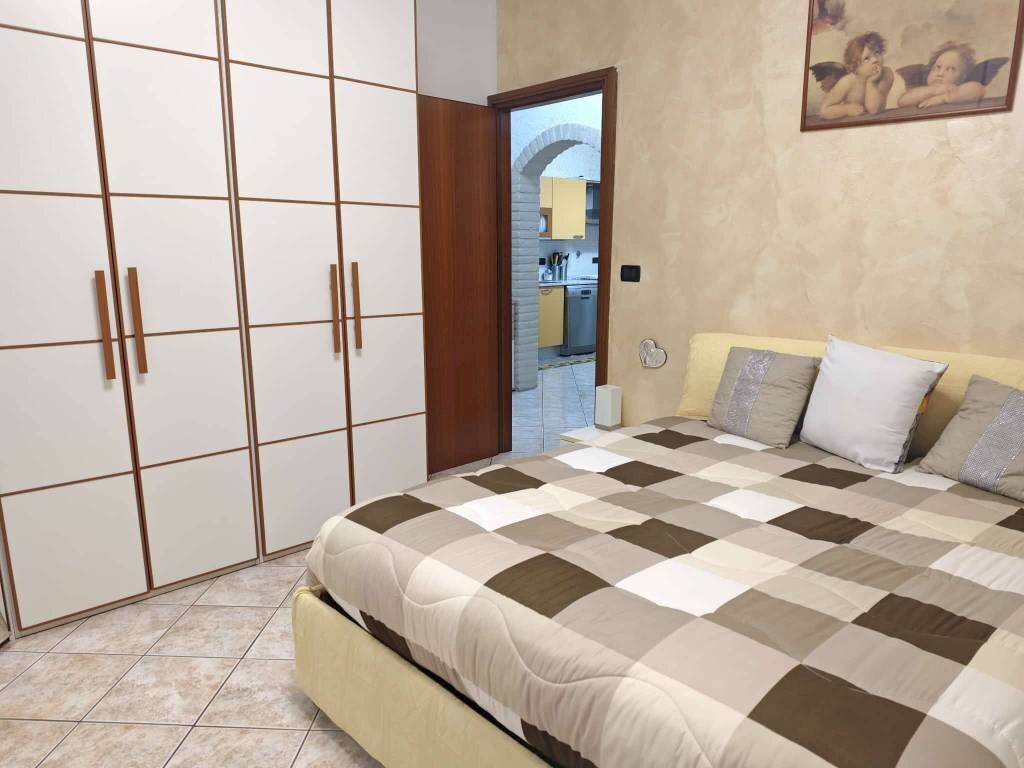 Camera da letto - Three-room apartment via Alessandro La Marmora, Asti - photo 3