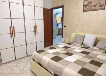 Camera da letto - Three-room apartment via Alessandro La Marmora, Asti - photo 3