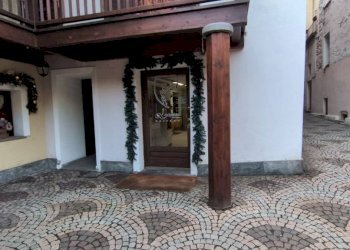 Cortile interno - Parrucchieri Uomo - Donna via Trottechien, 21, Aosta - foto 5