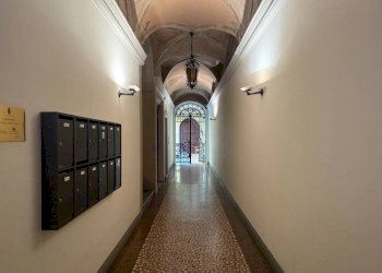 Interno palazzo - Trilocale via San Felice, 40, Bologna (zona Centro Storico) - foto 18
