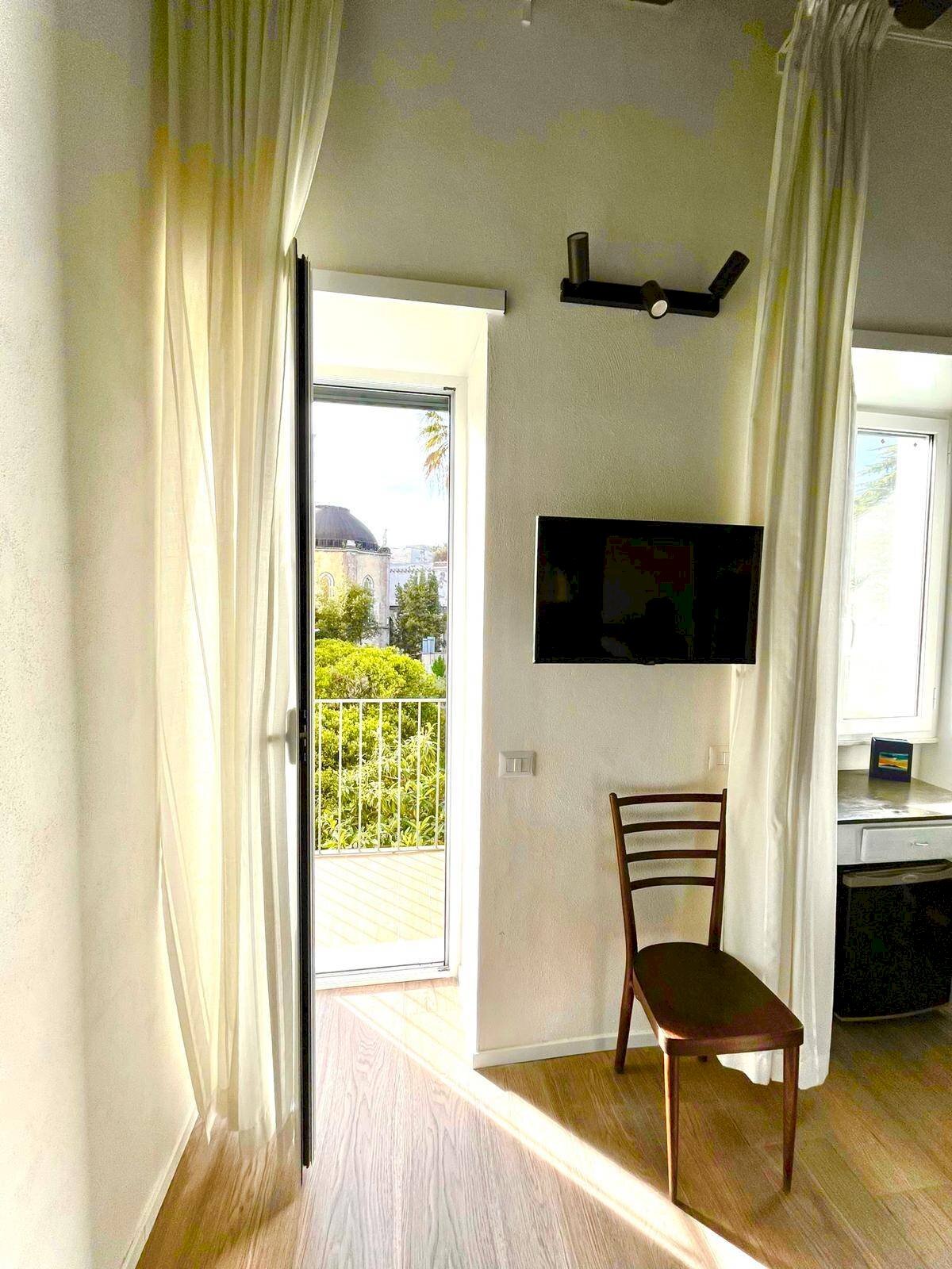 Foto 3 - Monolocale Salita Pontenuovo
 
10, Napoli - foto 3