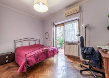 Camera da letto - Four-room apartment via Francesco Ripandelli, Roma - photo 23