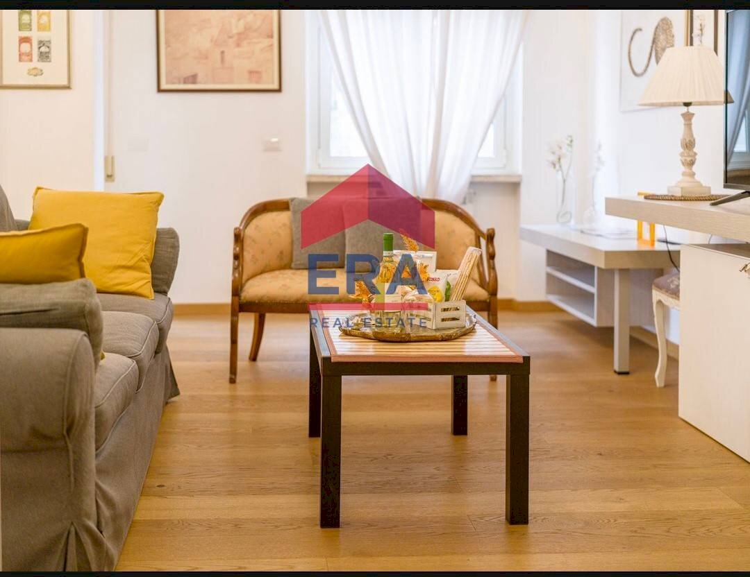 soggiorno - Trilocale via dei georgofili
 
100, Roma - foto 1