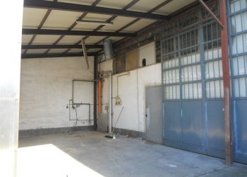 Cortile interno - Capannone via Sempione, Pero - foto 14