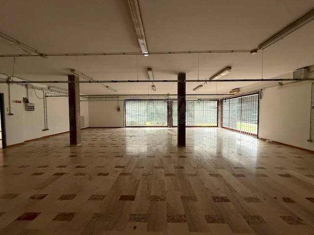 Foto 2 - Shed Via del Lavoro, Monsampolo del Tronto - photo 2