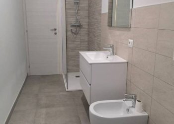 Bagno - Bilocale corso Felice Cavallotti, 102, Asti - foto 11