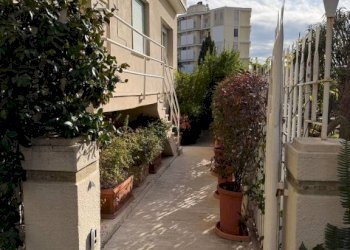 Cortile interno - Appartamento via Luigi Nuvoloni, 65, Sanremo - foto 32