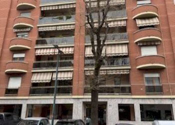 Facciata - Quadrilocale via Breglio, 84, Torino (zona Borgo Vittoria) - foto 1