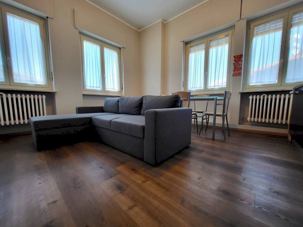Salone - Two-room apartment corso Nizza, 73, Cuneo (neighborhood Donatello) - photo 3