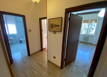 Disimpegno - Four-room apartment via Claudio Treves, Bologna (neighborhood Costa Saragozza) - photo 13