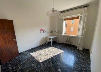 Camera da letto - Quadrilocale via Claudio Treves, Bologna (zona Costa Saragozza) - foto 14