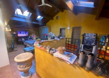 Interno non residenziale - Casa indipendente via Tagliapietre, Bologna (zona Costa Saragozza) - foto 34