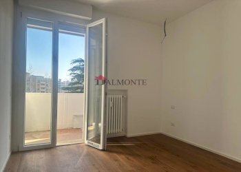 Camera da letto - Four-room apartment via Roselle, Bologna (neighborhood Mazzini) - photo 27