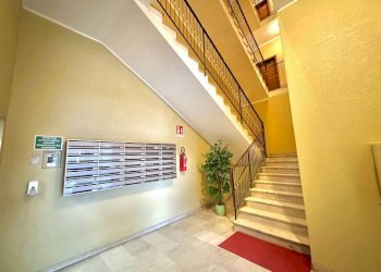 Interno palazzo - Quadrilocale Bologna (zona Saffi) - foto 2