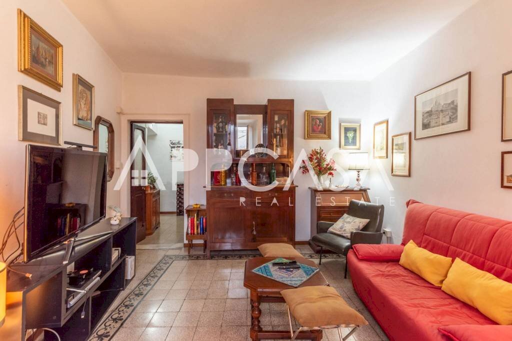 Salone - Quadrilocale via Farnesiana, 88, Ronciglione - foto 1