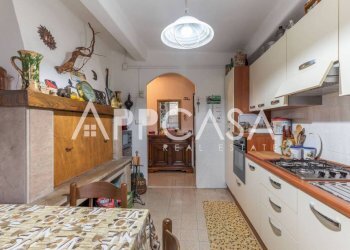 Cucina - Quadrilocale via Farnesiana, 88, Ronciglione - foto 4