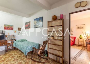 Camera da letto - Quadrilocale via Farnesiana, 88, Ronciglione - foto 18