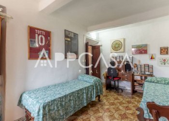 Camera da letto - Quadrilocale via Farnesiana, 88, Ronciglione - foto 19