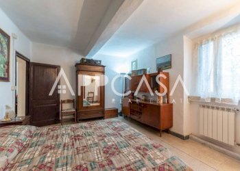 Camera da letto - Quadrilocale via Farnesiana, 88, Ronciglione - foto 16