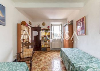 Camera da letto - Quadrilocale via Farnesiana, 88, Ronciglione - foto 20