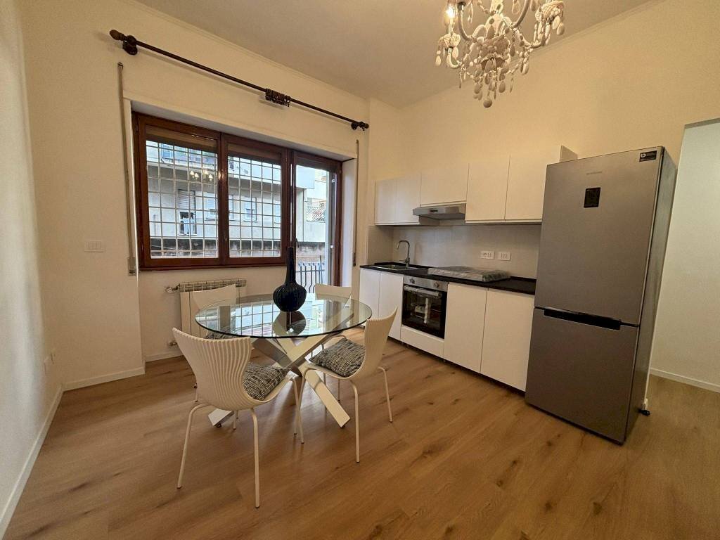 Cucina - Trilocale via Luigi Capuana, 22, Roma - foto 2