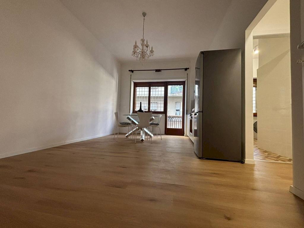 Camera da letto - Trilocale via Luigi Capuana, 22, Roma - foto 3