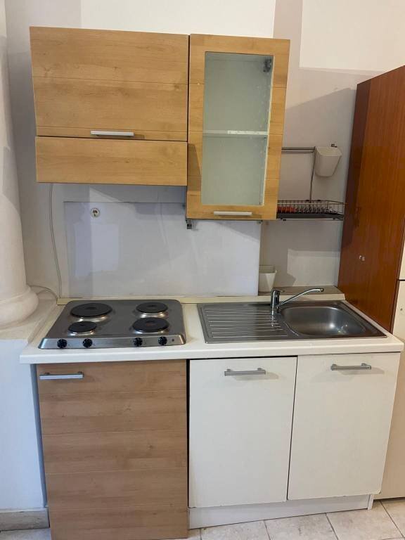 Cucina - Bilocale via Pieve di Cadore, 23, Roma - foto 3