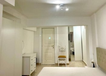 Camera da letto - Bilocale via Pieve di Cadore, 23, Roma - foto 3