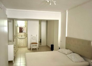 Camera da letto - Bilocale via Pieve di Cadore, 23, Roma - foto 8
