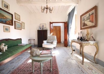 Porzione finale di casa colonica con giardino in v - Casale via della chiesa di Camigliano, Camigliano 1, Lucca - foto 4