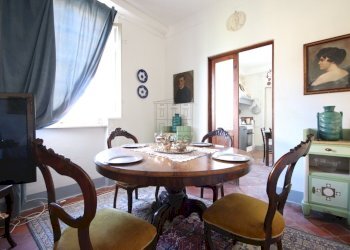 Porzione finale di casa colonica con giardino in v - Casale via della chiesa di Camigliano, Camigliano 1, Lucca - foto 6