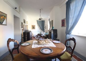 Porzione finale di casa colonica con giardino in v - Casale via della chiesa di Camigliano, Camigliano 1, Lucca - foto 8