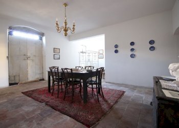 Porzione finale di casa colonica con giardino in v - Casale via della chiesa di Camigliano, Camigliano 1, Lucca - foto 11