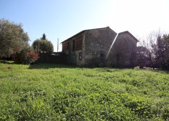 Porzione finale di casa colonica con giardino in v - Casale via della chiesa di Camigliano, Camigliano 1, Lucca - foto 29